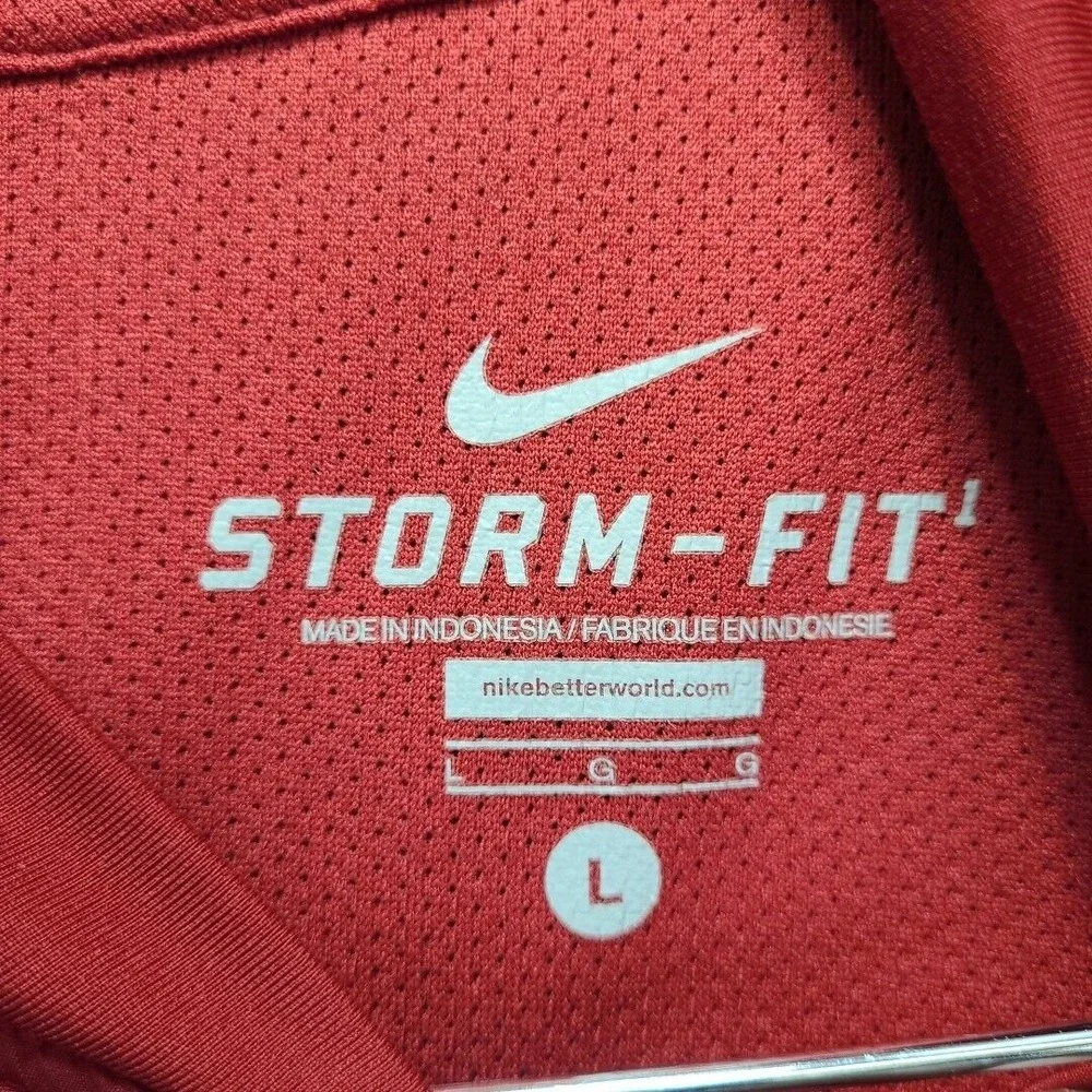 Nike storm fit